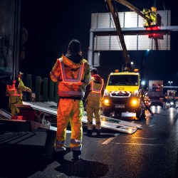 Gilet Lampeggiante Giallo con Alta Visibilità